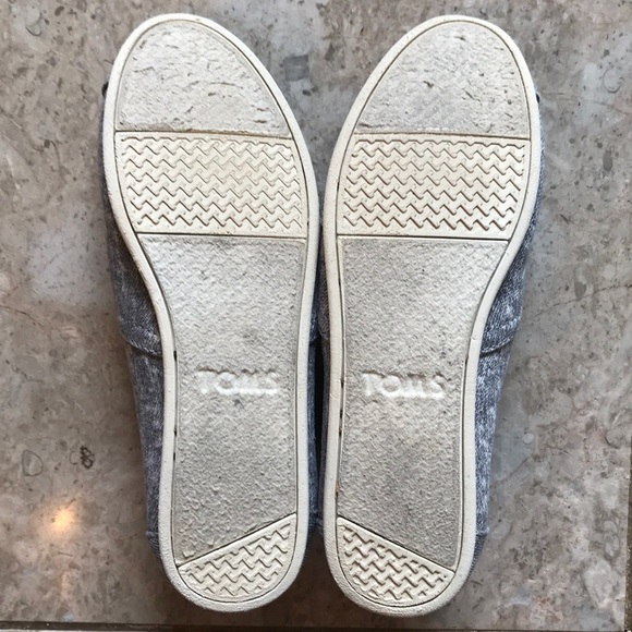 TOMS SLIDE ON SHOES - Picture 6 of 6